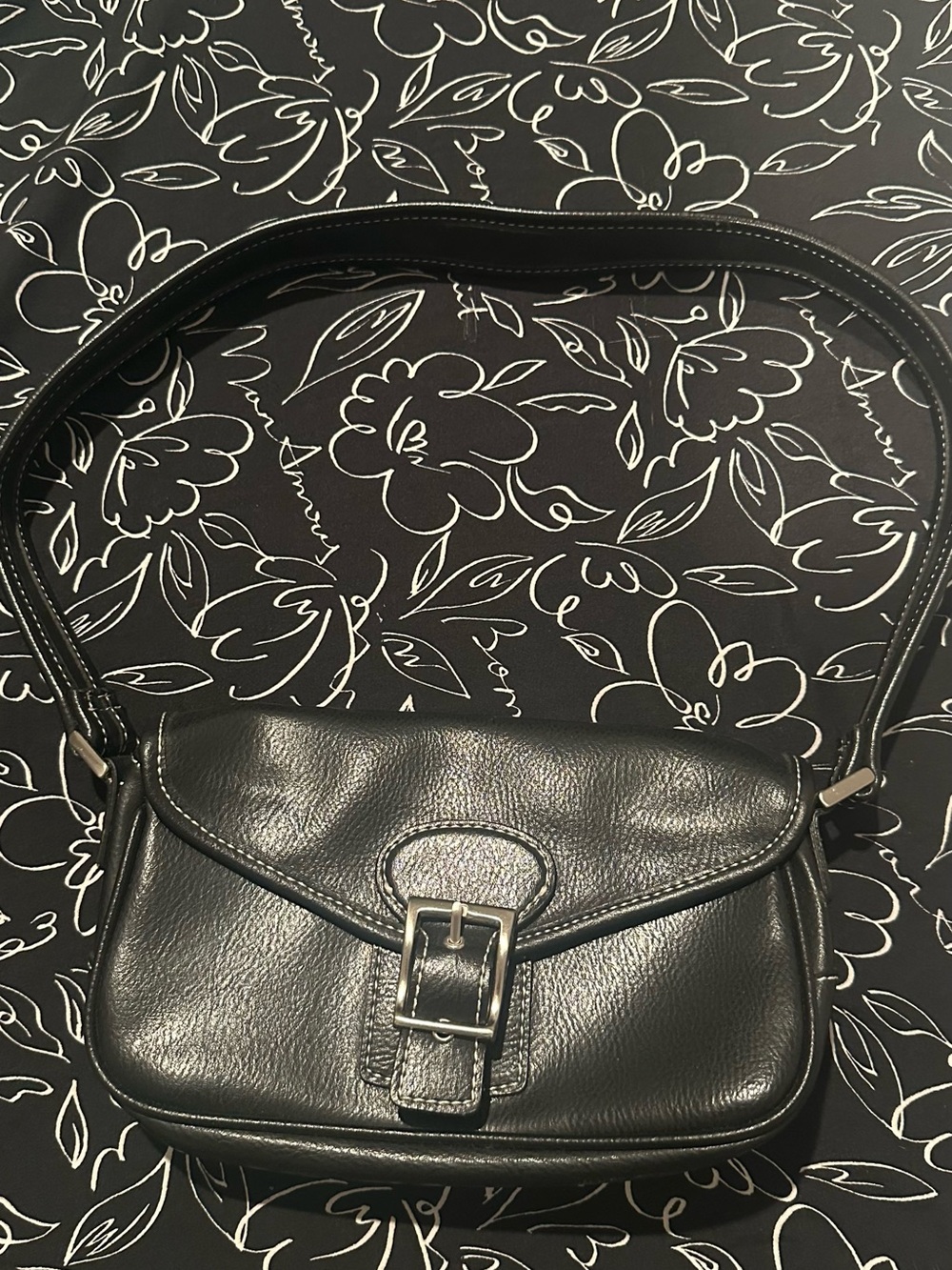 Liz clairborne shoulder bag